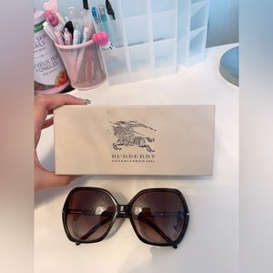 burberry sunglasses